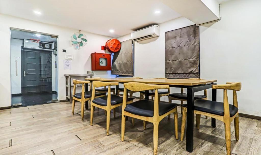 Hotel Orient Avenue Nagpur Extérieur photo