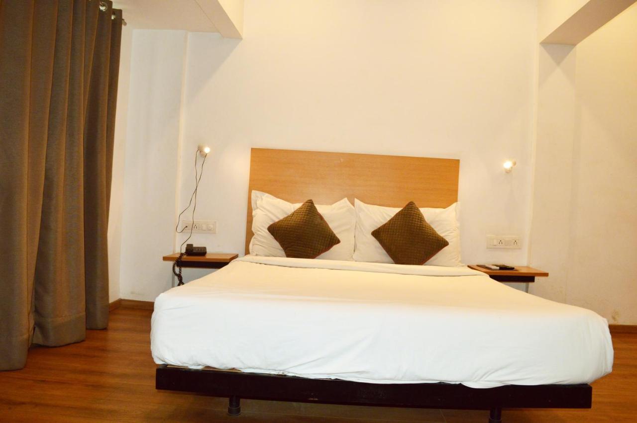 Hotel Orient Avenue Nagpur Extérieur photo
